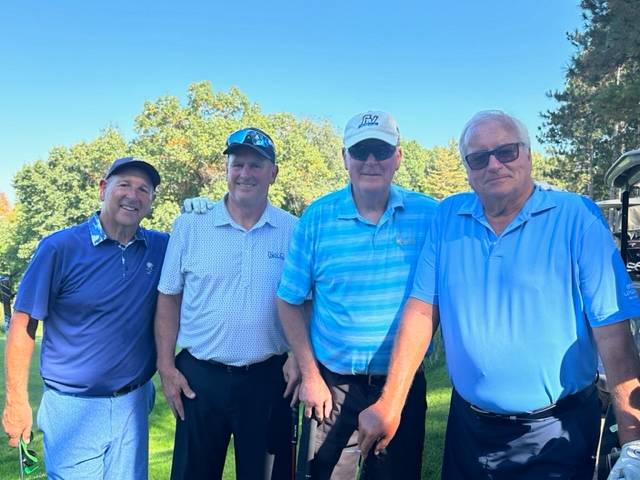 Four alums on the course.